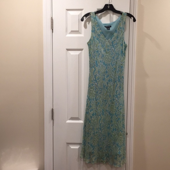 Jones New York Dresses & Skirts - Jones New York Silk Dress (Lightly Used)